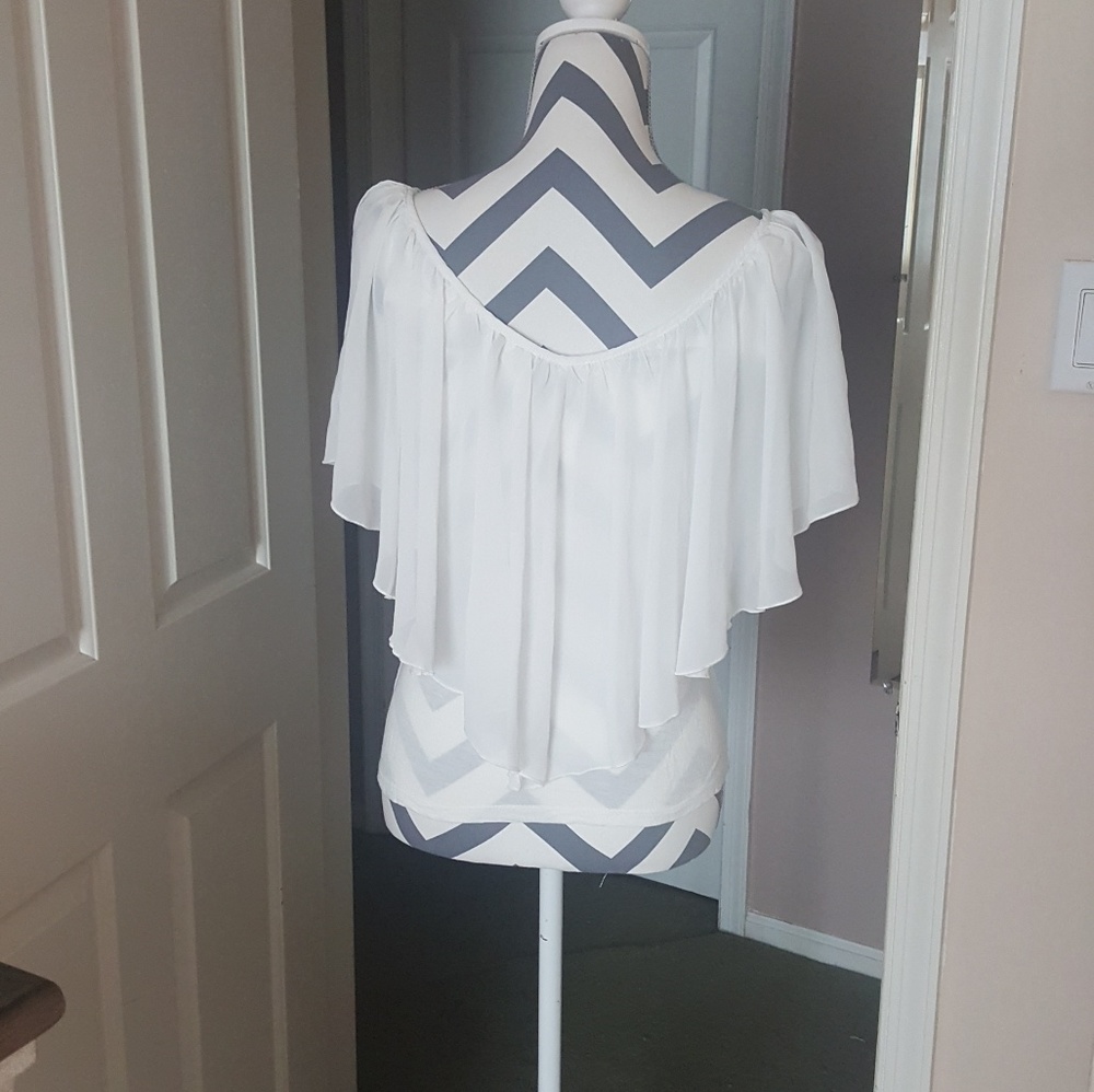 Flutter Top - Picture 8 of 8